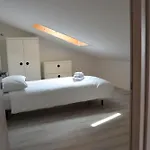 Mansarda In Centro - Relax A Due Passi Dal Maggiore Apartmán