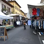 Mansarda In Centro - Relax A Due Passi Dal Maggiore Apartmán