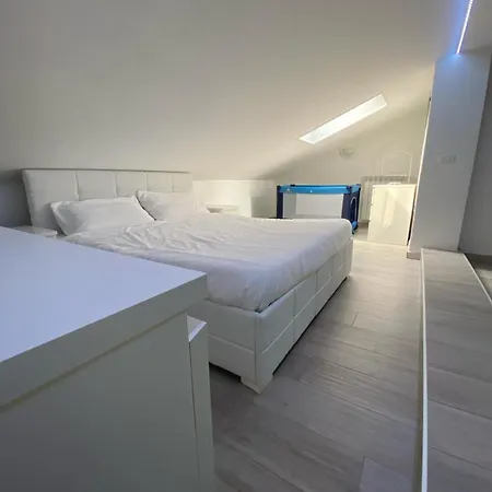 Mansarda In Centro - Luxury Apartment Luino