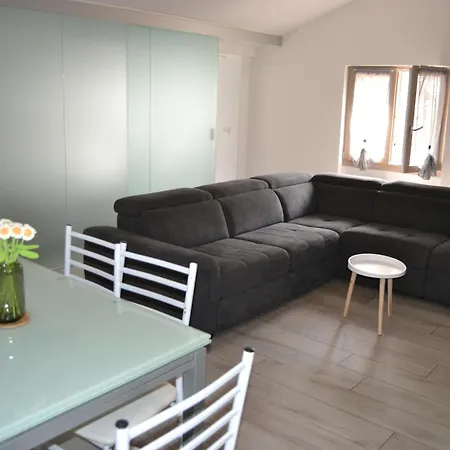 Apartment Mansarda In Centro - Luxury Luino