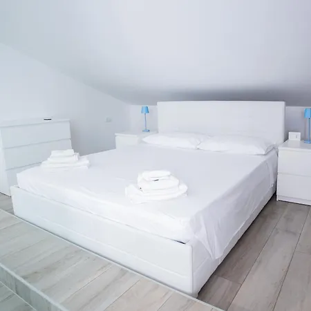 Mansarda In Centro - Luxury * Luino