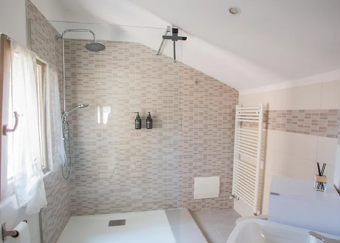 Mansarda In Centro - Relax A Due Passi Dal Maggiore Luino