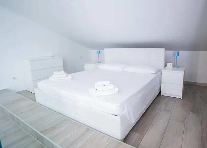 Mansarda In Centro - Relax A Due Passi Dal Maggiore * Luino