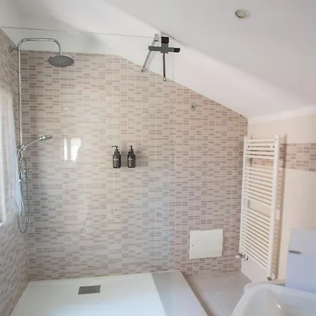 Mansarda In Centro - Relax A Due Passi Dal Maggiore Luino