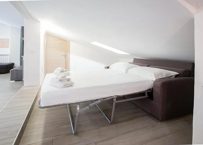 Mansarda In Centro - Relax A Due Passi Dal Maggiore